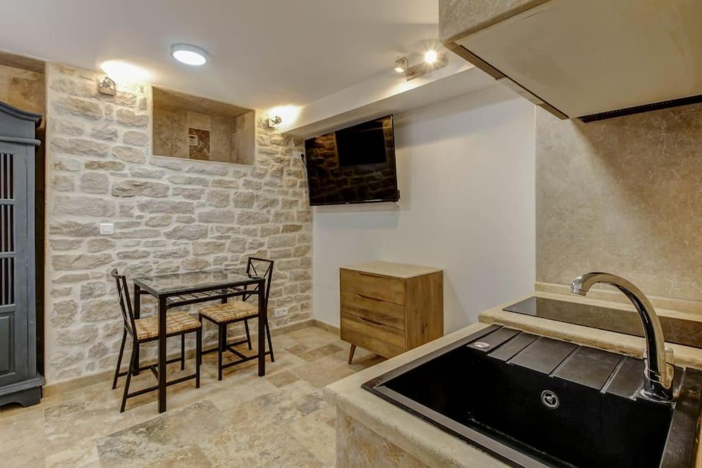 La Cachette - Topdestination-Dijon - Centre Ville - Classe 3 Etoiles Экстерьер фото