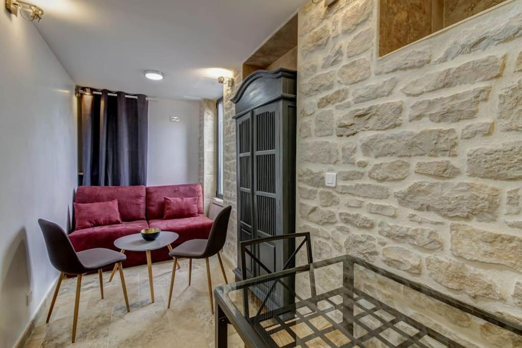 La Cachette - Topdestination-Dijon - Centre Ville - Classe 3 Etoiles Экстерьер фото